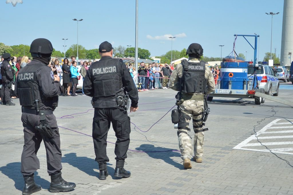 Bomba w galerii handlowej
