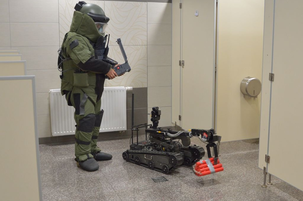 Bomba w galerii handlowej