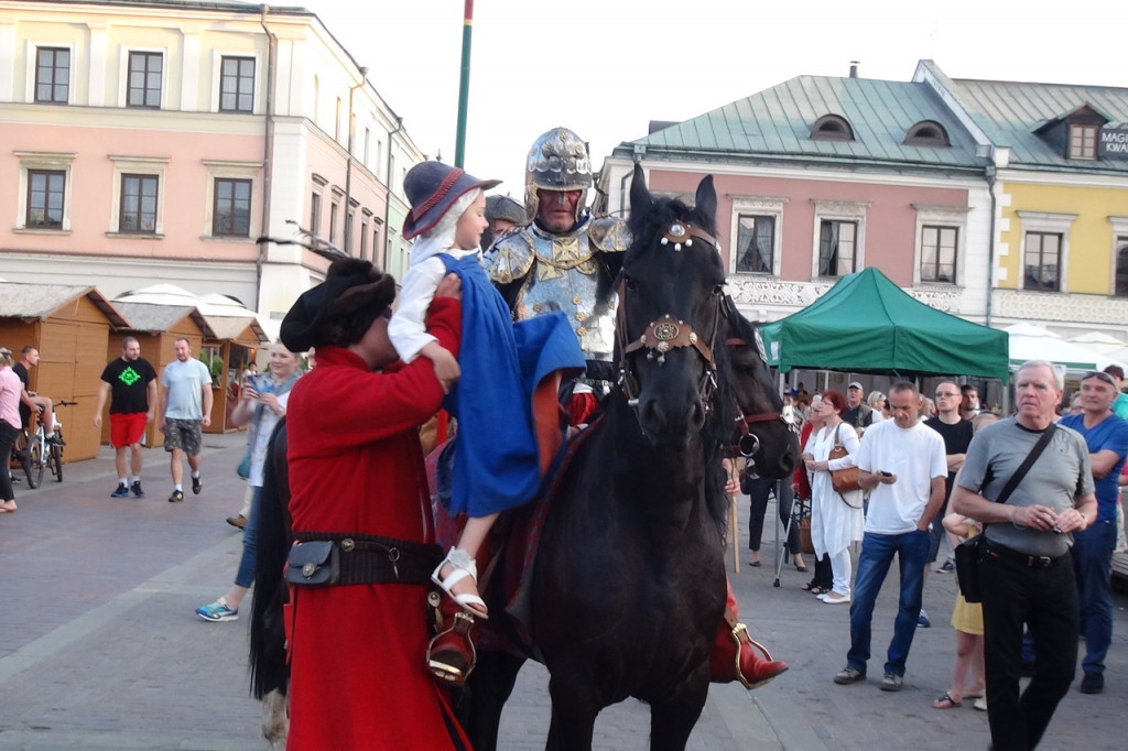 Rozpoczęli z hukiem