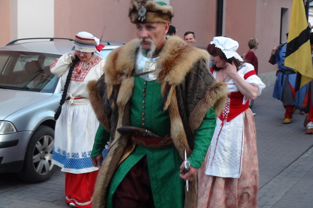 Rozpoczęli z hukiem