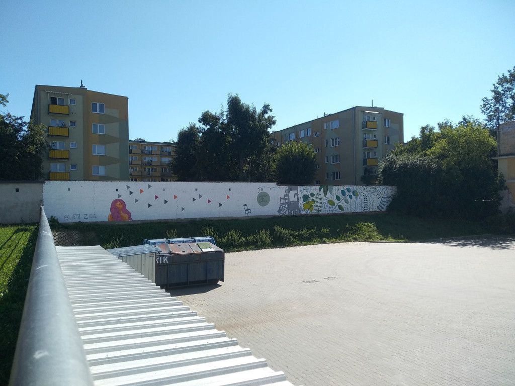 Teatralny mural w Zamościu