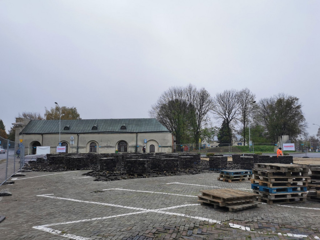 Remont Placu M. Stefanidesa i Placu Wolności w Zamościu