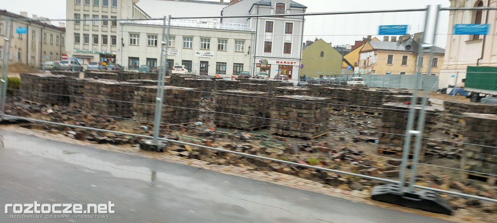 Remont Placu M. Stefanidesa i Placu Wolności w Zamościu