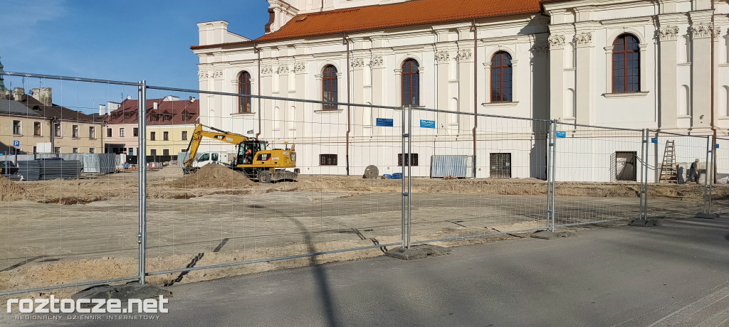 Remont Placu M. Stefanidesa i Placu Wolności w Zamościu