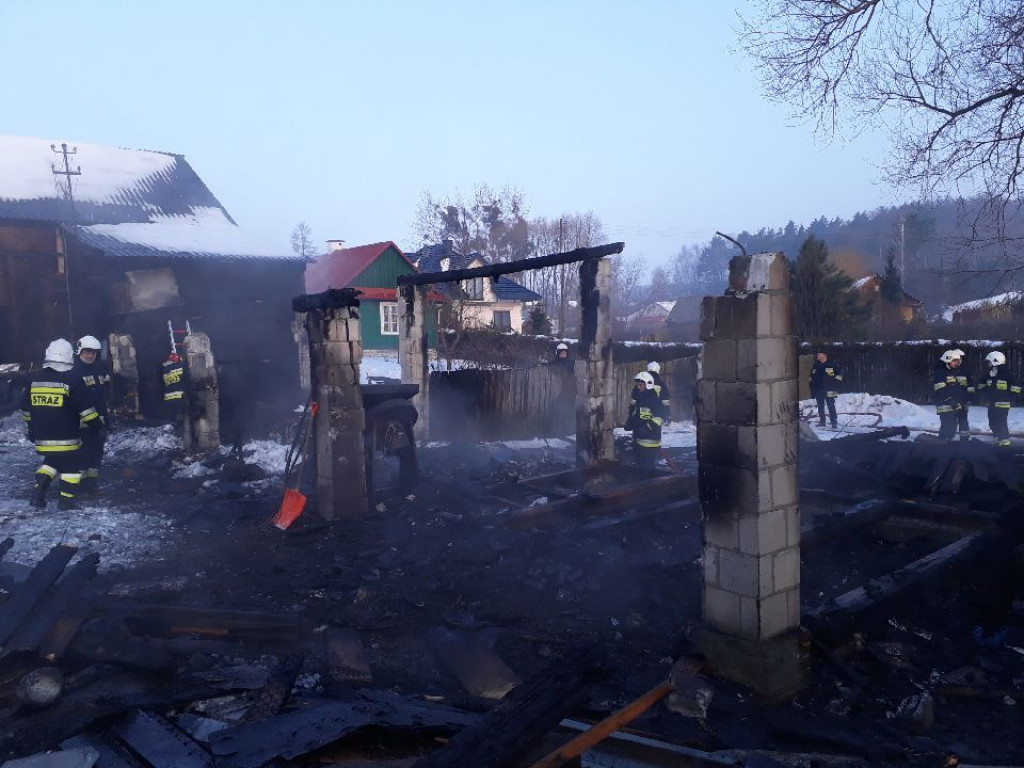 Pożar garażu w Adamowie