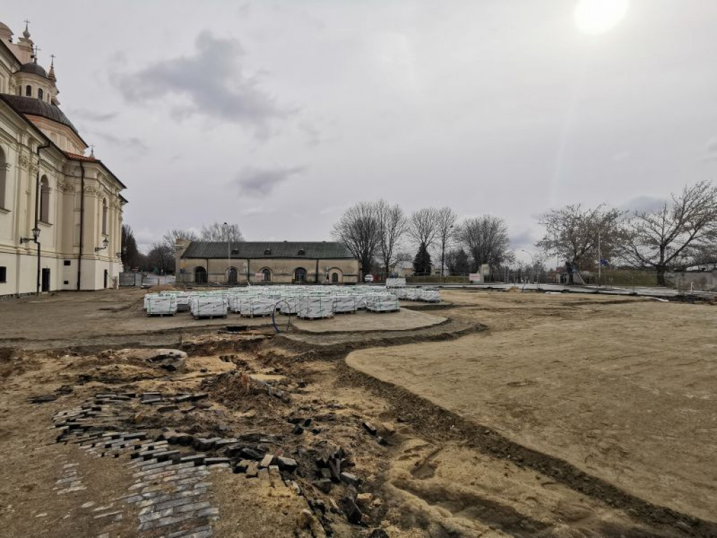 Remont Placu M. Stefanidesa i Placu Wolności w Zamościu