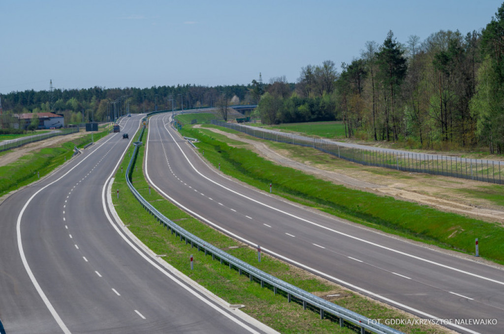 Postępy prac na budowie S19 między Kraśnikiem a węzłem Lasy Janowskie