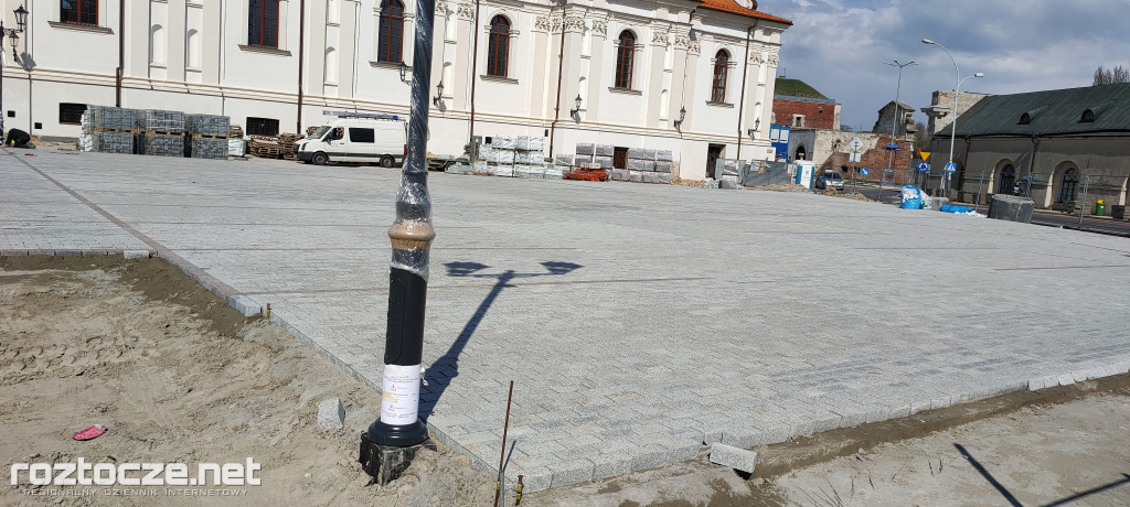 Remont Placu M. Stefanidesa i Placu Wolności w Zamościu