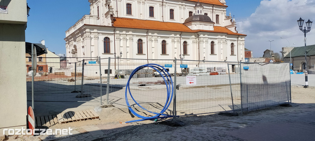 Remont Placu M. Stefanidesa i Placu Wolności w Zamościu