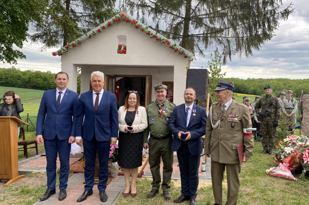 Uroczystość odsłonięcia pomnika