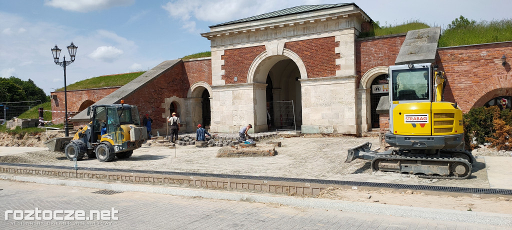 Remont Placu M. Stefanidesa i Placu Wolności w Zamościu