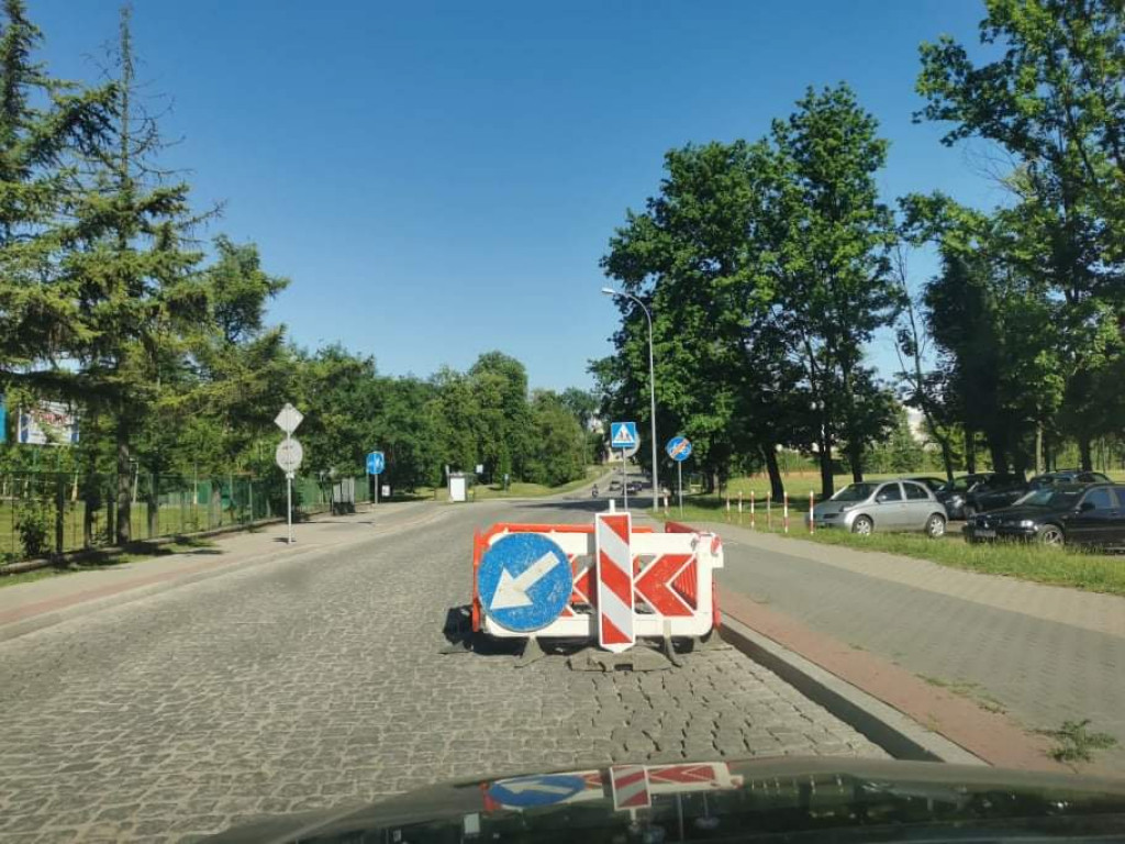Dziura na ulicy Królowej Jadwigi