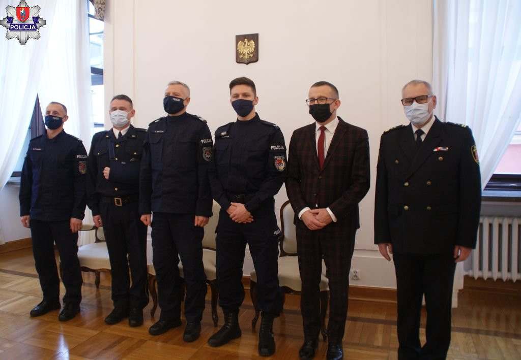 Podziękowania za interwencję w galerii