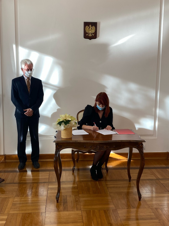 Prezydent wręczył akty nadania stopnia nauczyciela mianowanego
