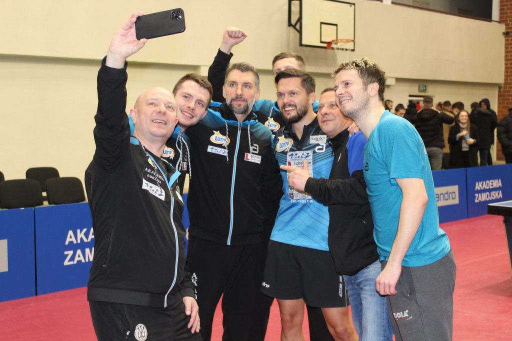 Wygrane w Superlidze i Ekstraklasie tenisa stołowego