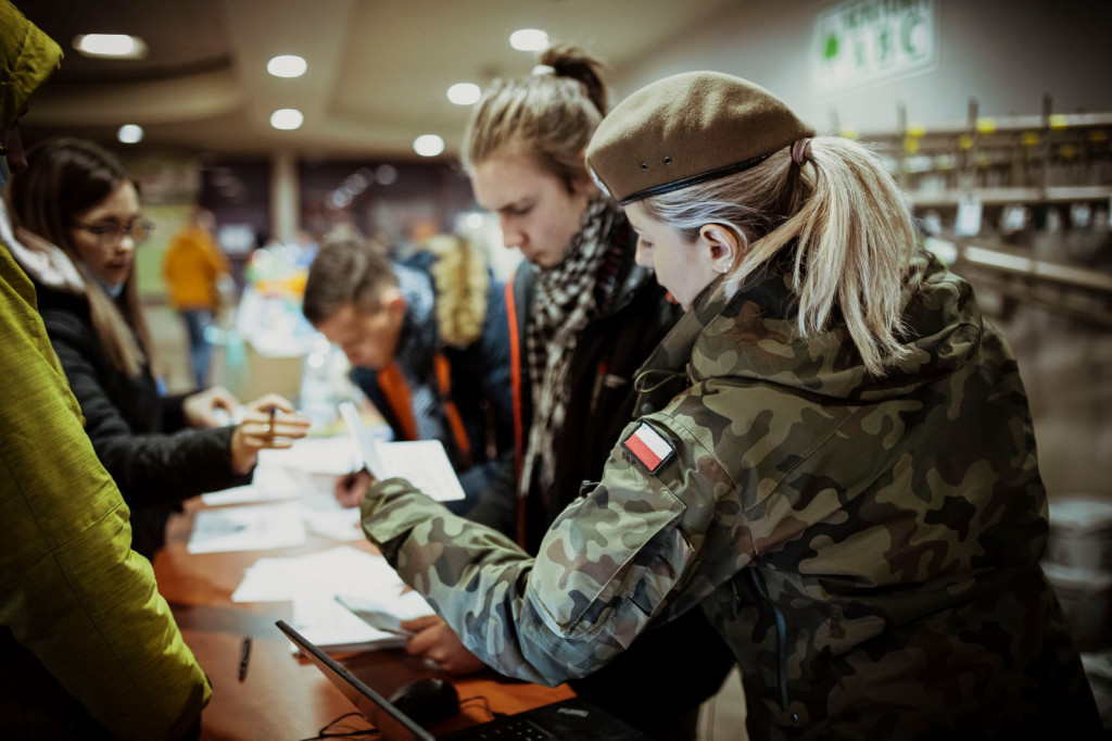 Lubelscy Terytorialsi wspierają punkty recepcyjne dla uchodźców
