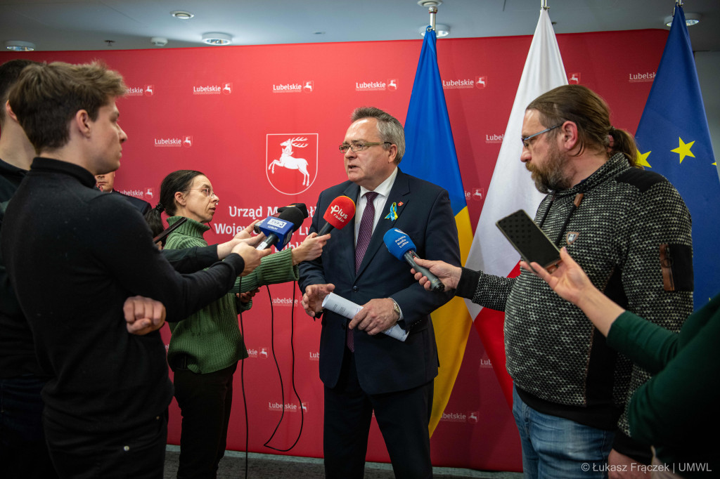 Marszałek powołał zespół ds. wsparcia dzieci i młodzieży z Ukrainy