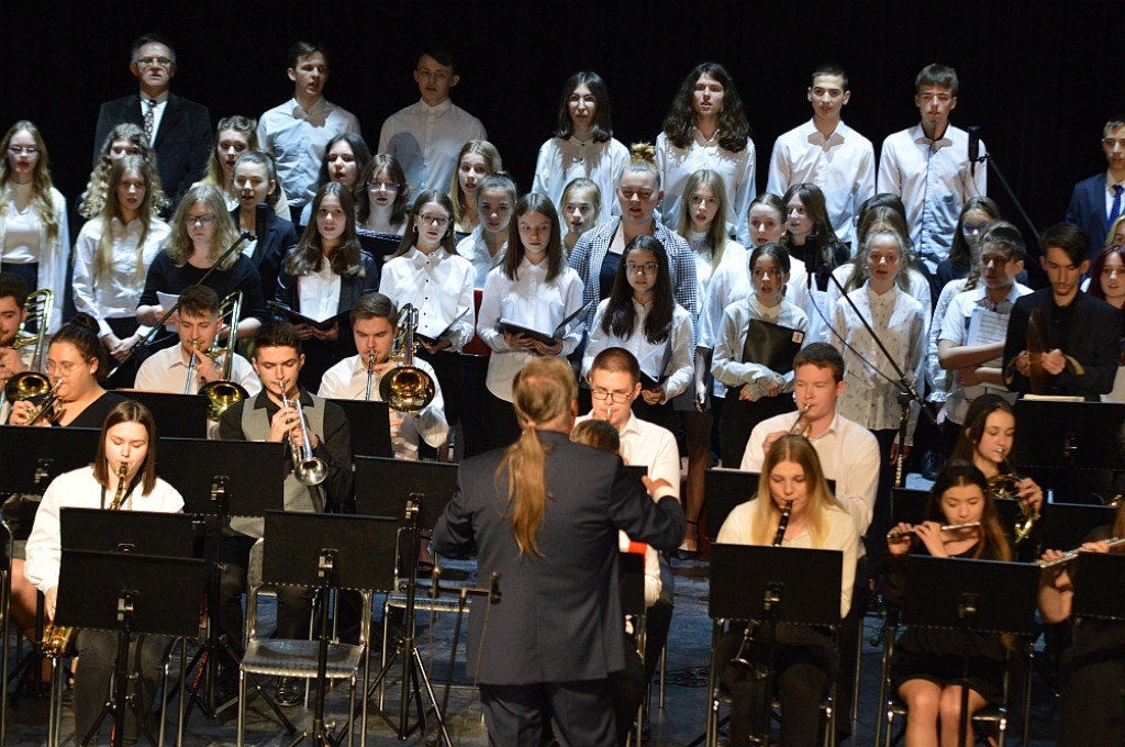 Charytatywny koncert dla Ukrainy - Państwowa Szkoła Muzyczna w Zamościu