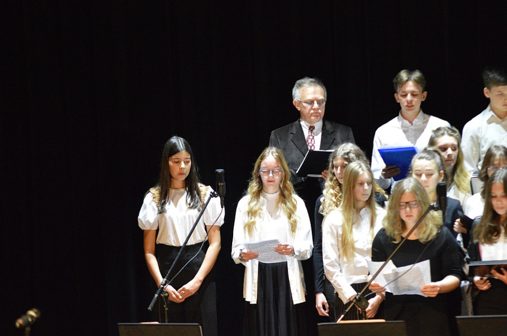 Charytatywny koncert dla Ukrainy - Państwowa Szkoła Muzyczna w Zamościu