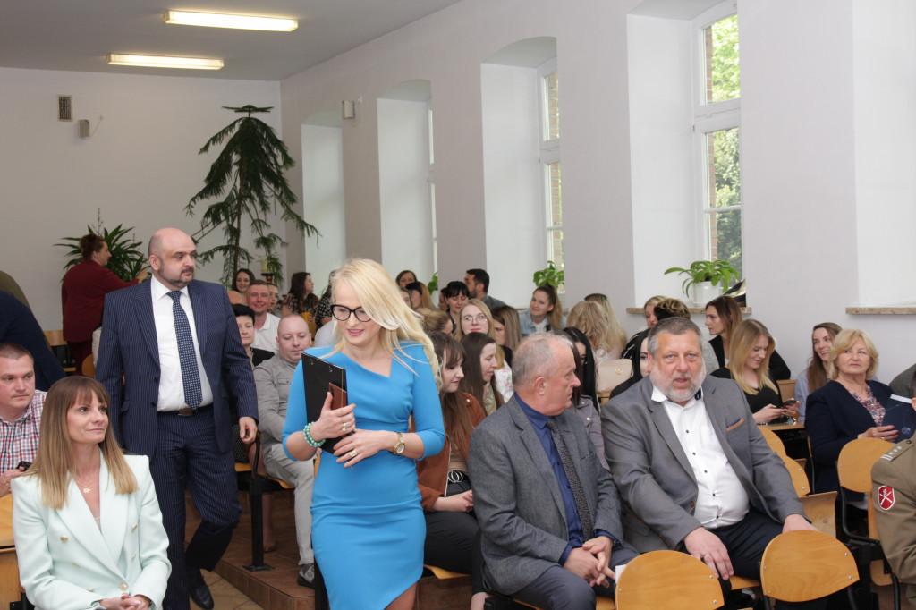 Nowe technologie w administracji i wojsku