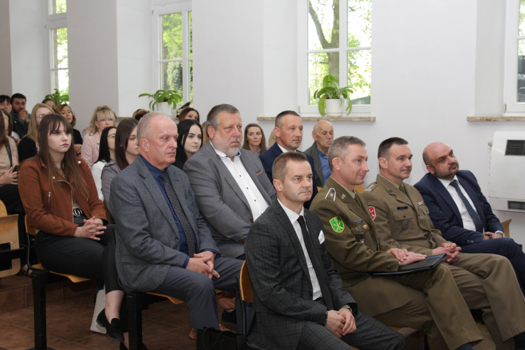 Nowe technologie w administracji i wojsku