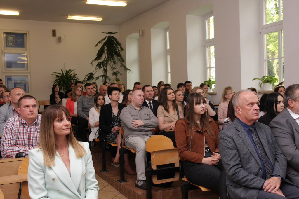 Nowe technologie w administracji i wojsku