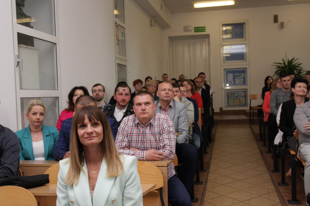 Nowe technologie w administracji i wojsku