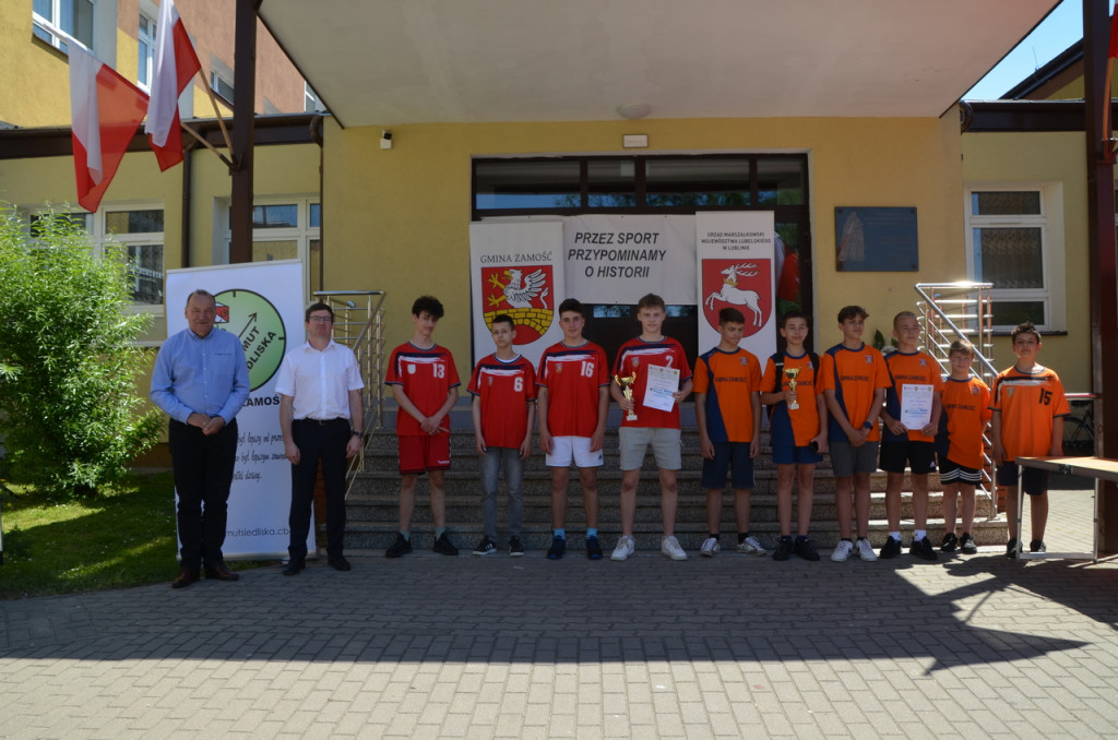 Przez sport przypominamy o historii - turnieje w piłce siatkowej