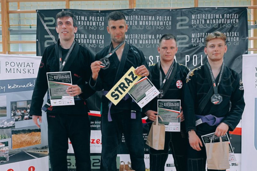 PODWÓJNE MISTRZOSTWO W JIU-JITSU
