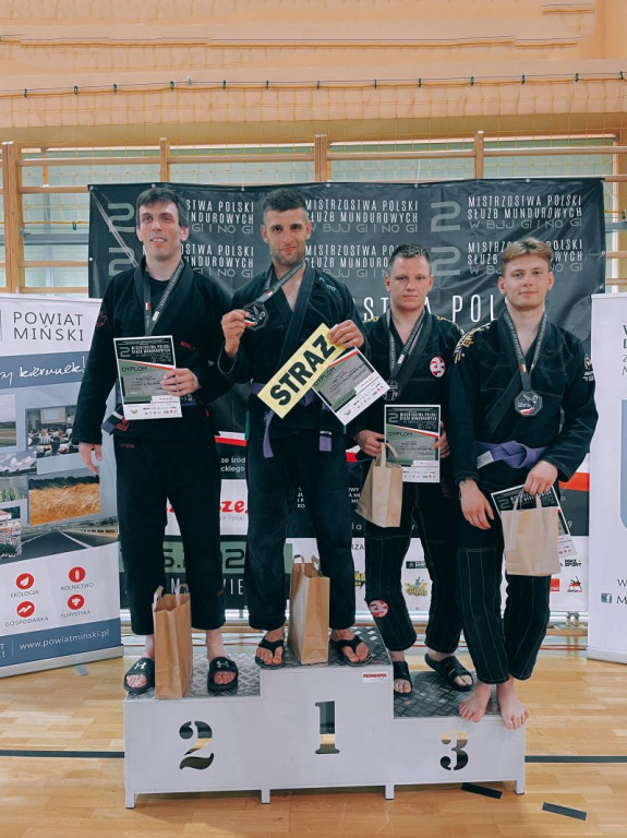 PODWÓJNE MISTRZOSTWO W JIU-JITSU