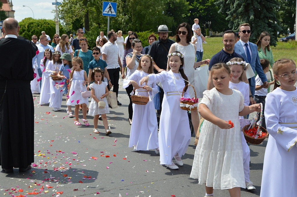 Ulicami miasta Zamość przeszły procesje Bożego Ciała