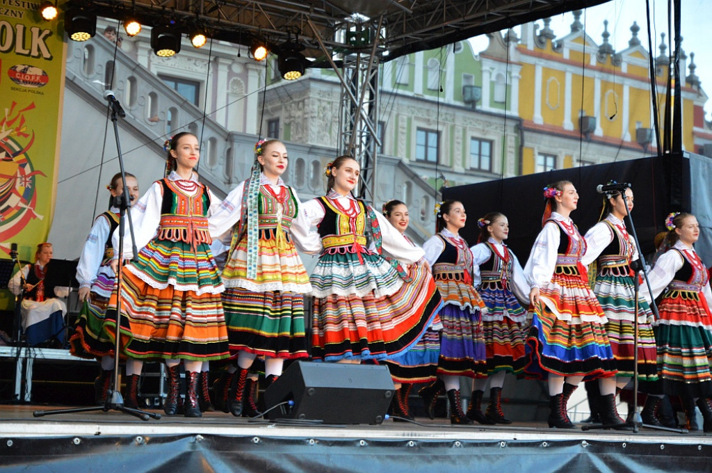 Korowód zespołów i koncert inauguracyjny EUROFOLK - Zamość 2022 [cz. 2]