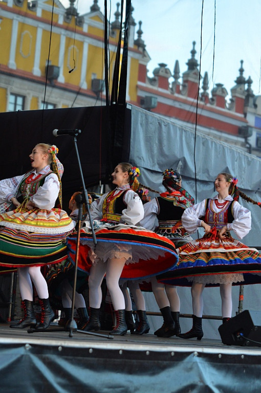 Korowód zespołów i koncert inauguracyjny EUROFOLK - Zamość 2022 [cz. 2]