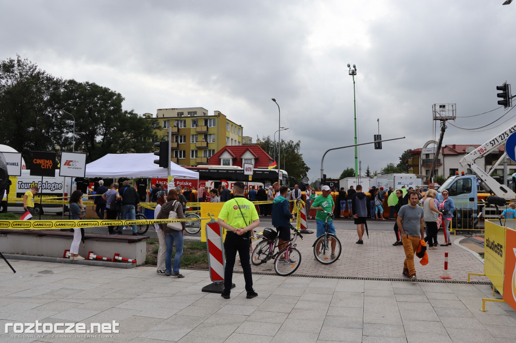 Finisz II etapu wyścigu kolarskiego Tour de Pologne w Zamościu