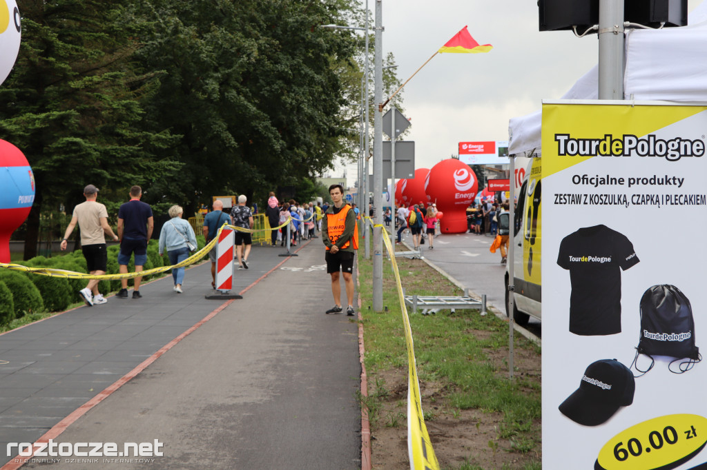 Finisz II etapu wyścigu kolarskiego Tour de Pologne w Zamościu