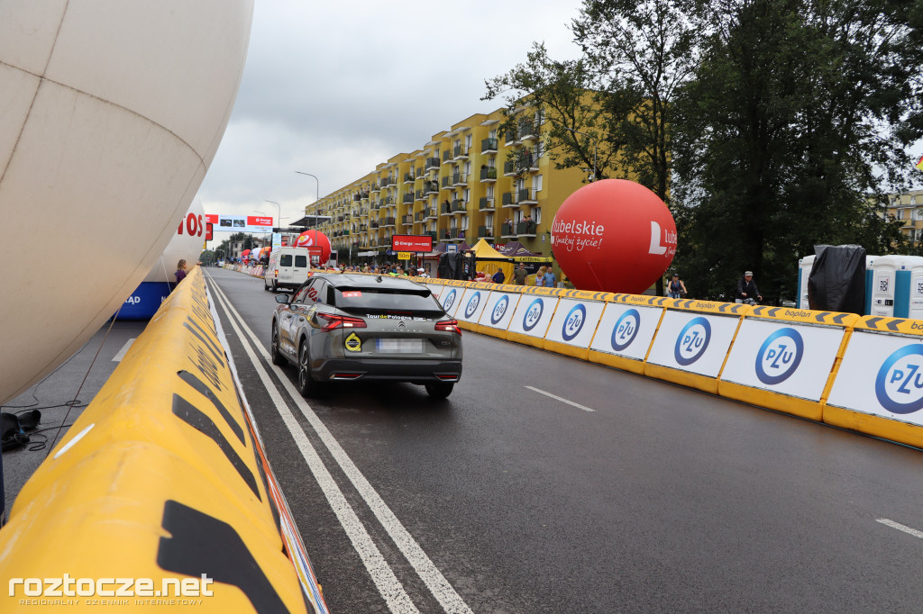 Finisz II etapu wyścigu kolarskiego Tour de Pologne w Zamościu