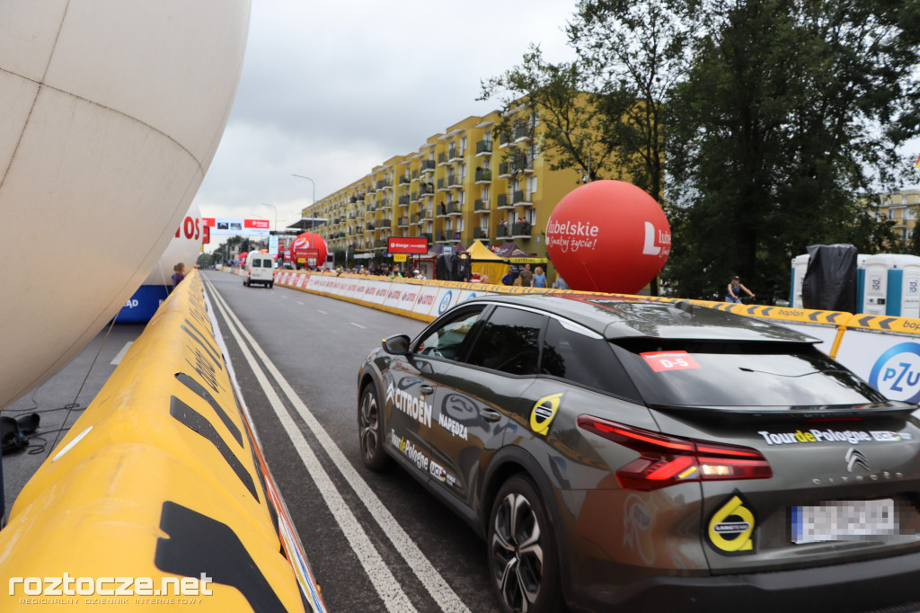 Finisz II etapu wyścigu kolarskiego Tour de Pologne w Zamościu