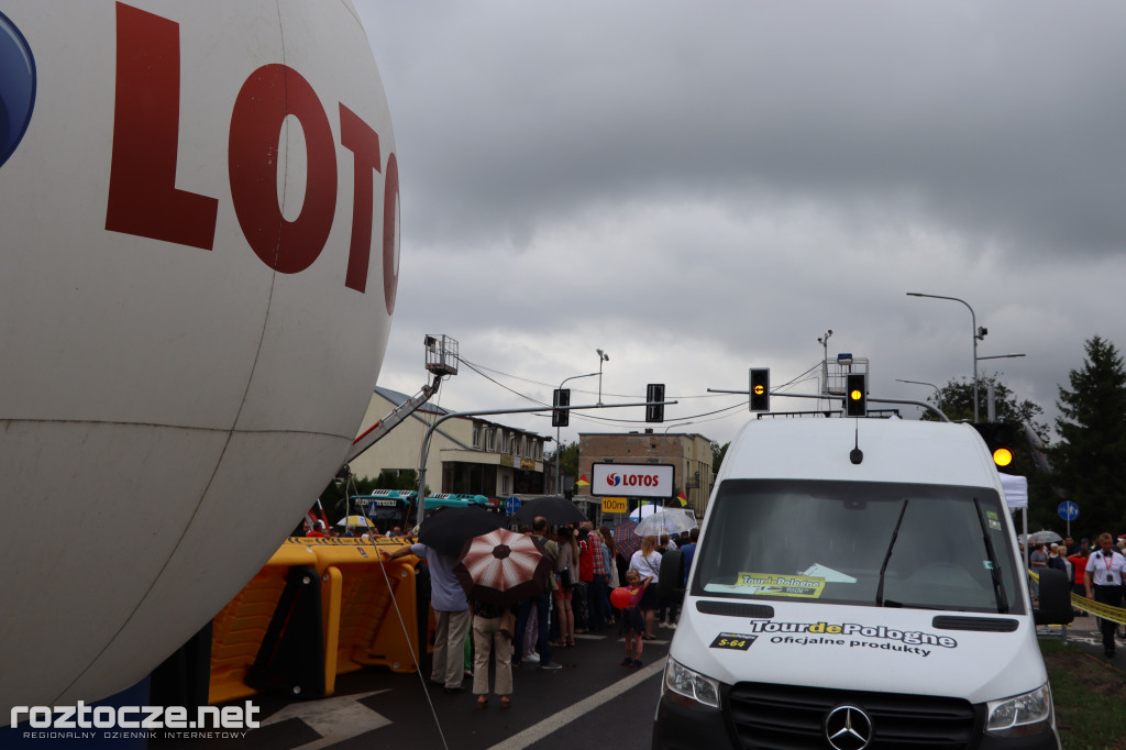 Finisz II etapu wyścigu kolarskiego Tour de Pologne w Zamościu