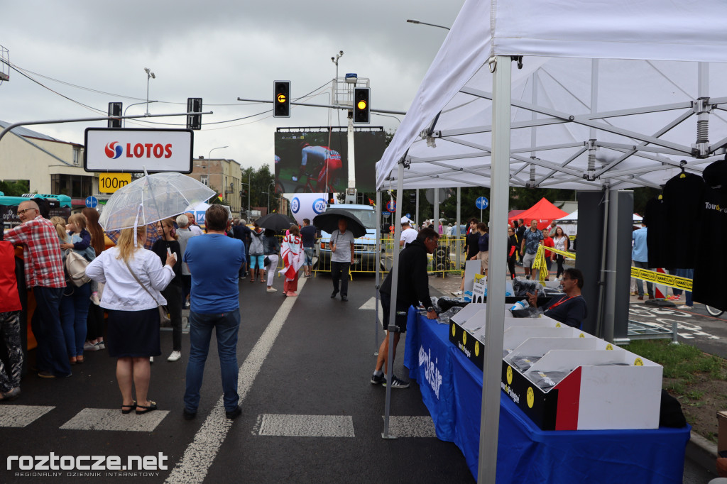 Finisz II etapu wyścigu kolarskiego Tour de Pologne w Zamościu