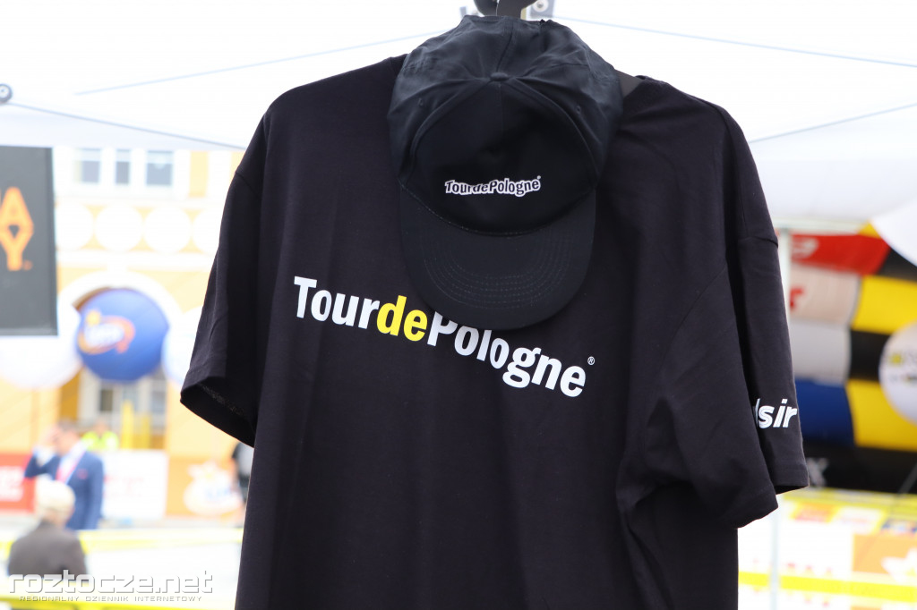 Finisz II etapu wyścigu kolarskiego Tour de Pologne w Zamościu