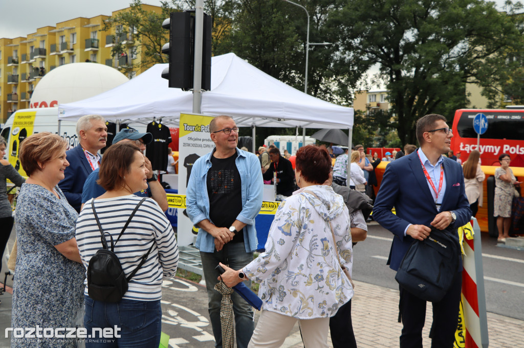 Finisz II etapu wyścigu kolarskiego Tour de Pologne w Zamościu