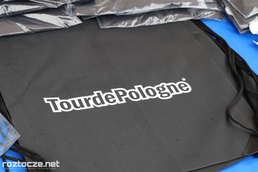 Finisz II etapu wyścigu kolarskiego Tour de Pologne w Zamościu