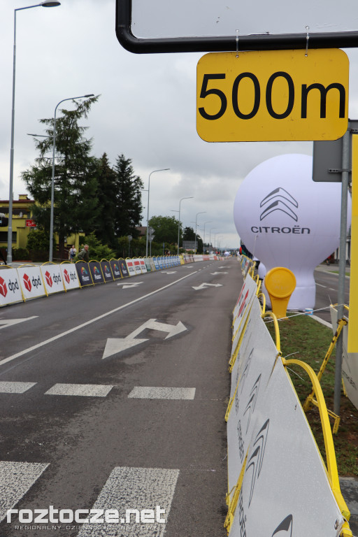 Finisz II etapu wyścigu kolarskiego Tour de Pologne w Zamościu