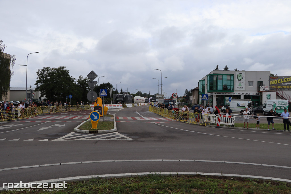 Finisz II etapu wyścigu kolarskiego Tour de Pologne w Zamościu