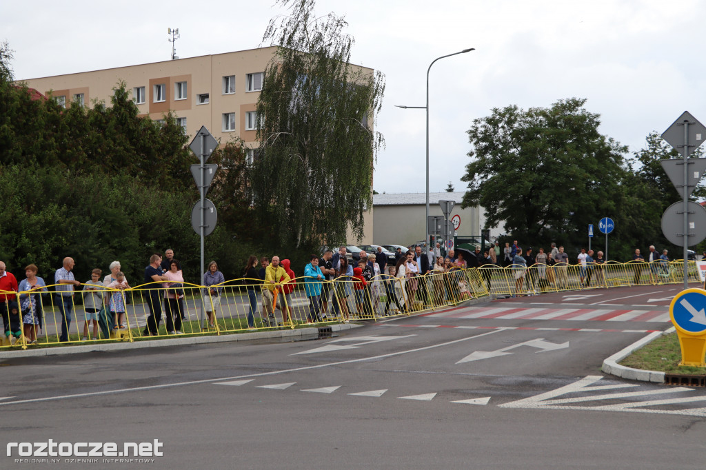 Finisz II etapu wyścigu kolarskiego Tour de Pologne w Zamościu
