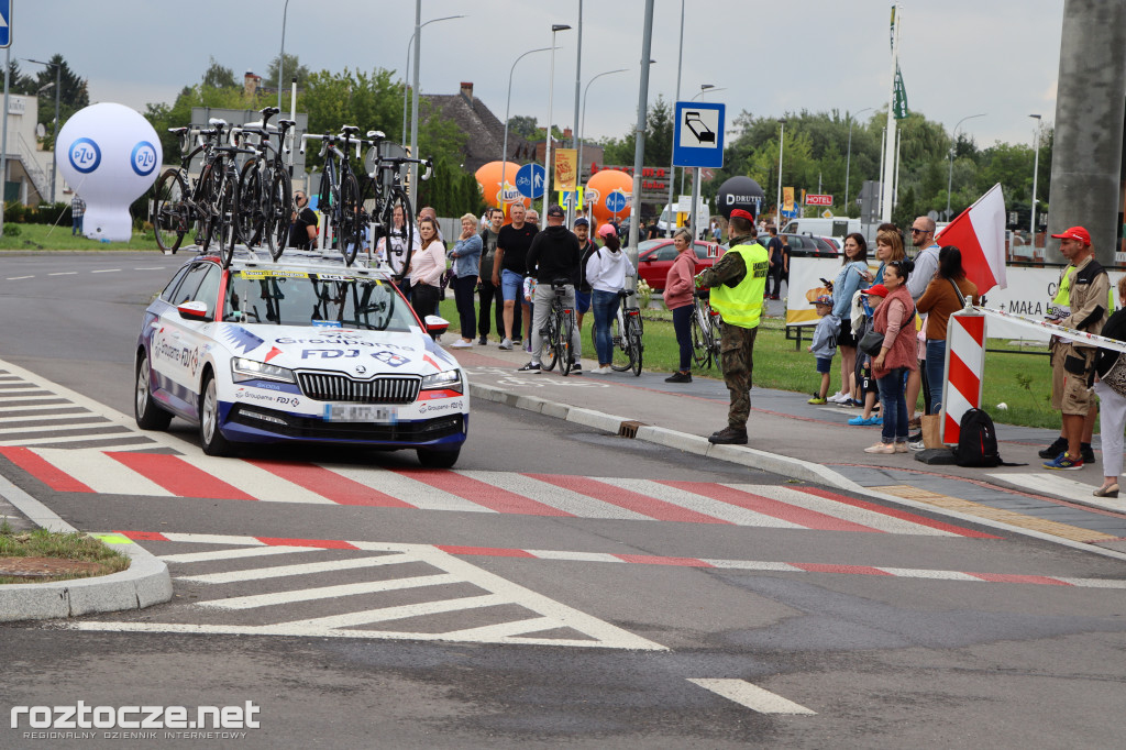 Finisz II etapu wyścigu kolarskiego Tour de Pologne w Zamościu