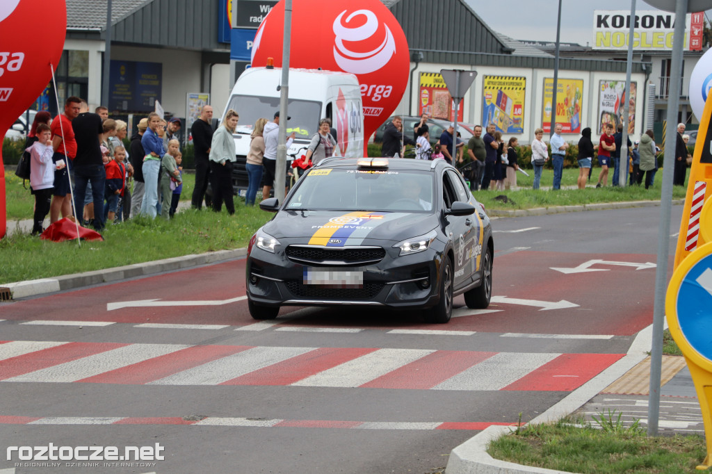 Finisz II etapu wyścigu kolarskiego Tour de Pologne w Zamościu