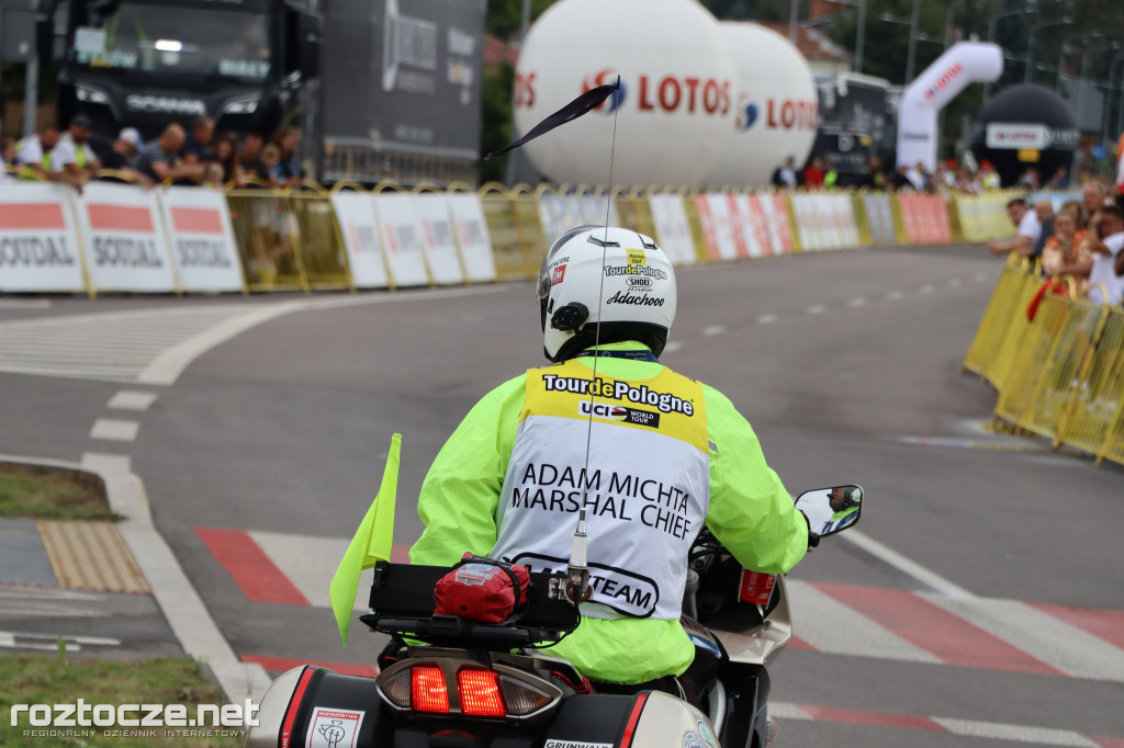 Finisz II etapu wyścigu kolarskiego Tour de Pologne w Zamościu