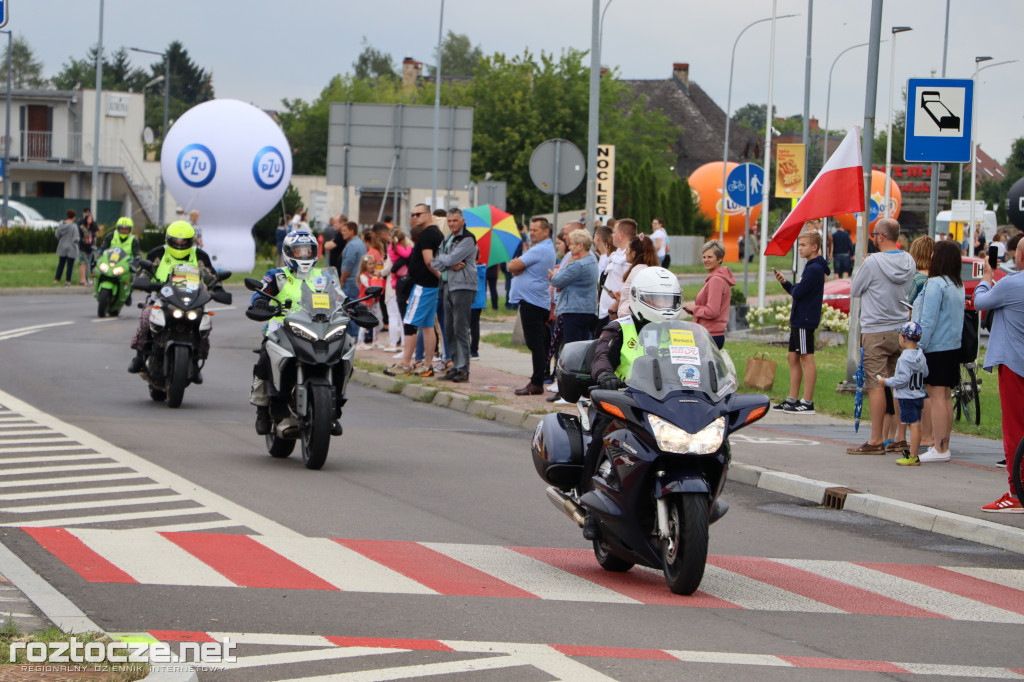 Finisz II etapu wyścigu kolarskiego Tour de Pologne w Zamościu