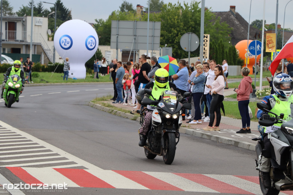 Finisz II etapu wyścigu kolarskiego Tour de Pologne w Zamościu